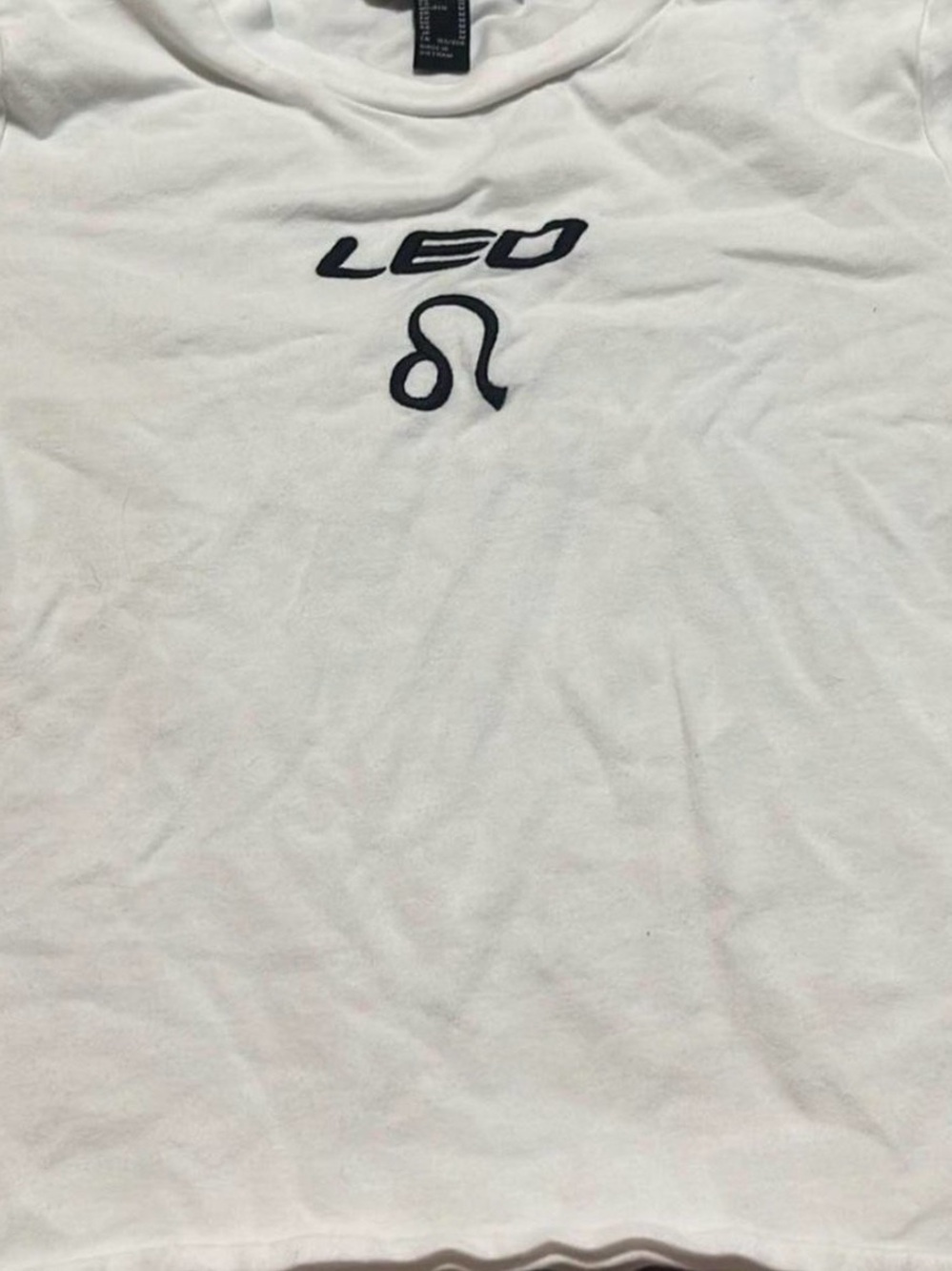 Leo Graphic White T-Shirt